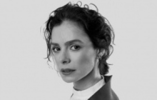 Özge Özpirinçci ekrana dönüyor