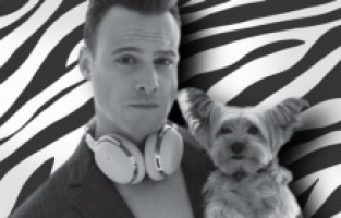 Kerem Bürsin zirveyi mesken tuttu!