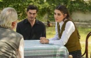 Bambaşka Biri'nde Leyla ve Kenan önemli bir keşif yapıyor!