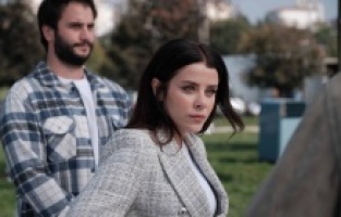 Gülayşe kimi kurtarmayı seçecek?