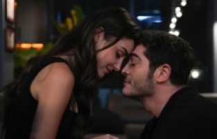 Kenan Leyla'ya büyük bir adım atmaya karar verir