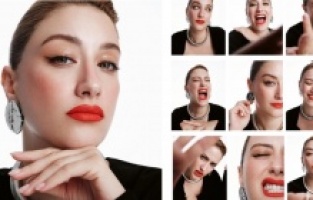 Hazal Kaya bir renk olsa hangi renk olurdu?