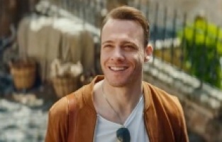 Kerem Bürsin'in reklam başarısı
