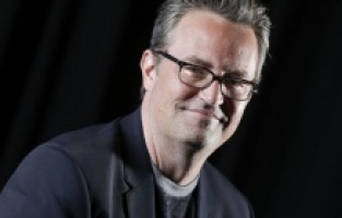 Friends'in yıldızlarından Matthew Perry'nin ölüm sebebi beli oldu