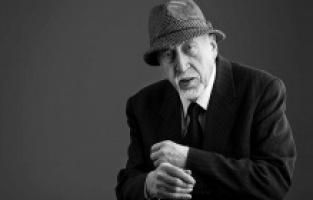 Yönetmen ve senarist Yılmaz Atadeniz hayatını kaybetti