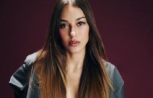 Dilan Çiçek Deniz arkadaşını mı, sevgilisini mi seçer?