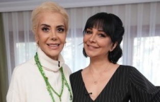 Evrim Akın, Tanyeli'nin evinde!