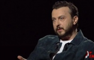 Hazal'ı ilk günkü gibi kıskanıyorum!