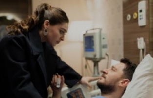 Naz, Mete ve İncila’dan şüpheleniyor!