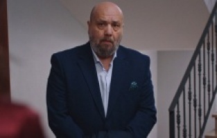 Apo, sakın o çok sevdiğin düzenini bozma!