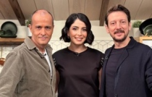 Beyza Şekerci ve Engin Hepileri çifti mutfakta!