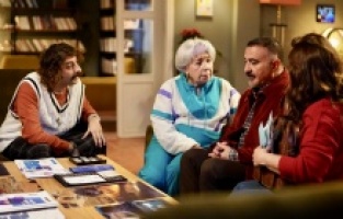 Mucize Aynalar vizyonda!