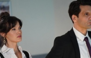 Tüm oklar Eren'i gösteriyor!