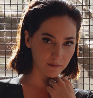 Melisa Berberoğlu sahnelere dönüyor!