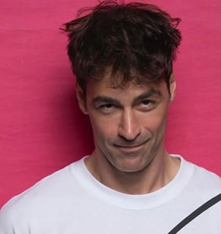 Sarp Levendoğlu: Arka Sokaklar Türkiye'nin en başarılı dizisi