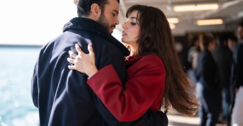 Hande Erçel Ve Barış Arduç'un yer aldığı Aşkı Hatırla'dan yeni kareler