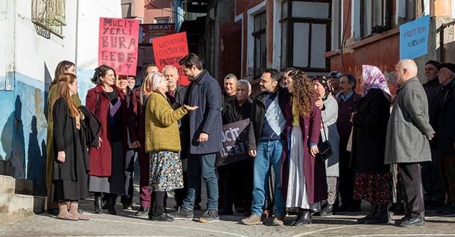 Doktor Kenan kaza yapıyor!