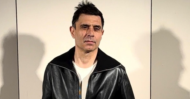 Cansel Elçin’den Paris çıkartması