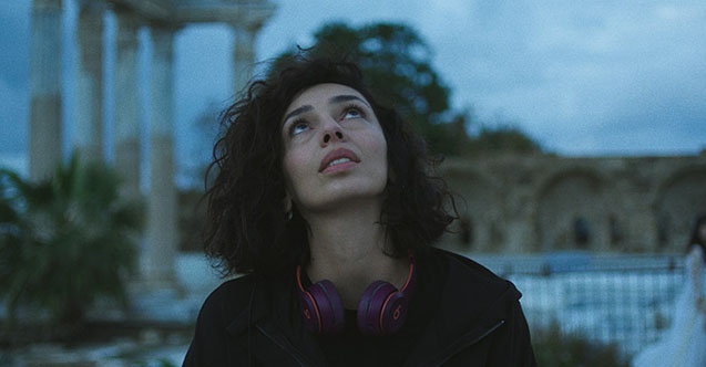 GÜNDÜZ APOLLON GECE ATHENA 27 Mart'ta MUBİ'de!